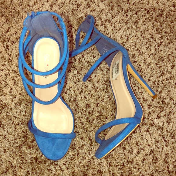 💕Blue Heels💕 - Picture 1 of 8